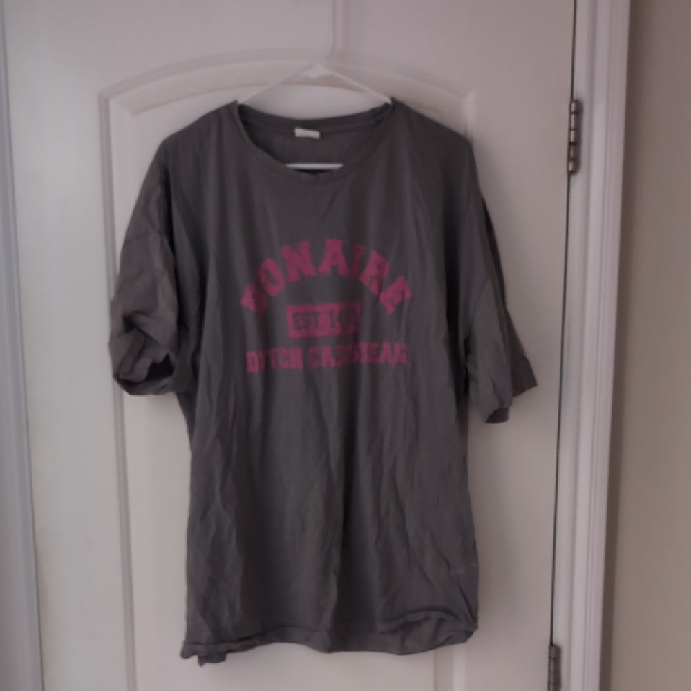 Gray Bonaire shirt